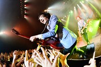 JIM（G, Cho / THE BAWDIES）（撮影：橋本塁［SOUND SHOOTER］）