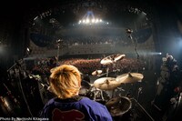 「出世街道2016『四星球VSハロウィン ～僕たち年中やってます。～』」の様子。（Photo by Naritoshi Kitagawa）