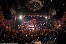 「出世街道2016『四星球VSハロウィン ～僕たち年中やってます。～』」の様子。（Photo by Naritoshi Kitagawa）