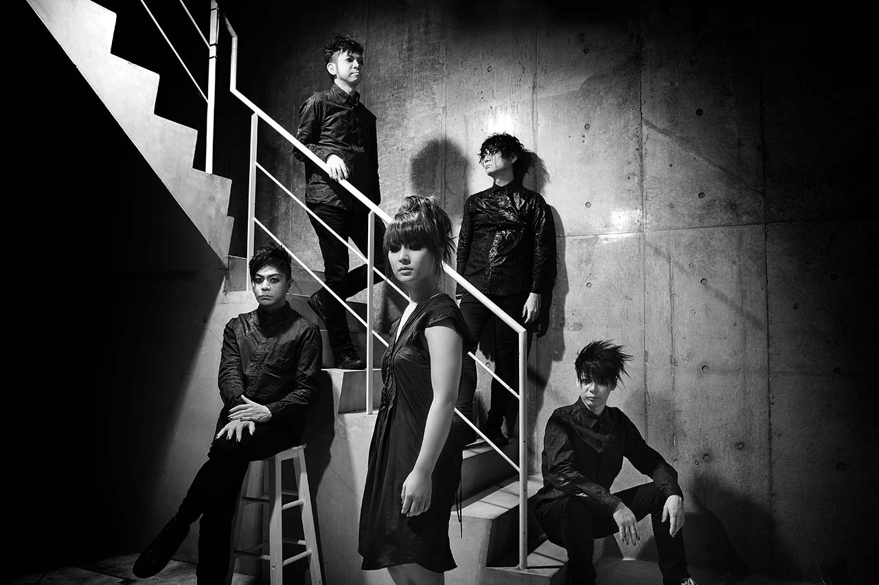 CQが初の全国流通アルバム発売、年明けにインストアも