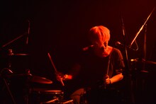 中畑大樹（Dr）（撮影：河本悠貴）