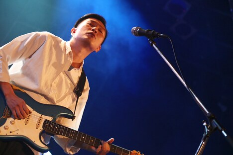 蔡忠浩（Vo, G）（Photo by Yumi Ikenaga）
