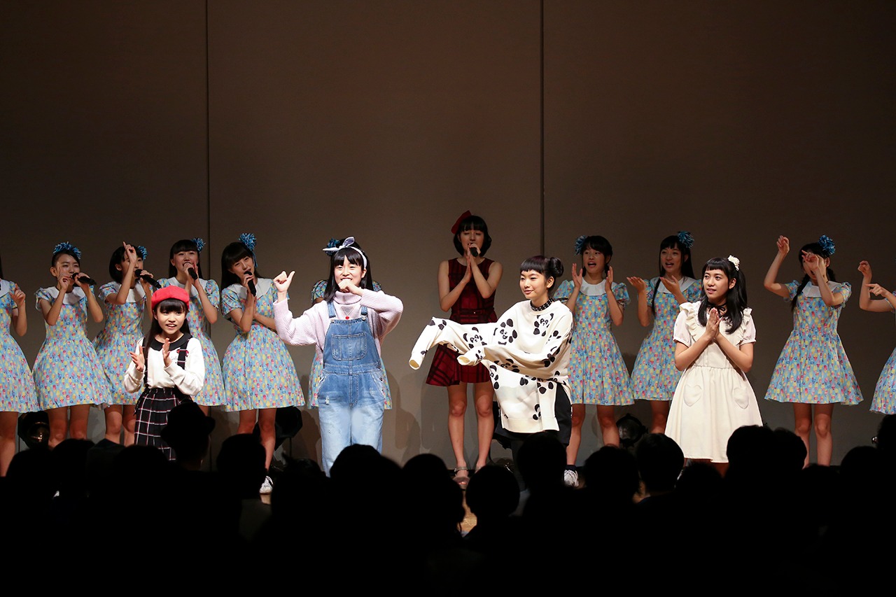 左から中原咲耶、栗本柚希、うらん、斎藤夏鈴。