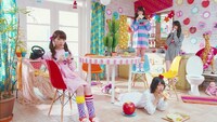 乃木坂46「2度目のキスから」ミュージックビデオのワンシーン。