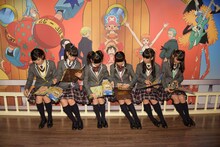 左から倉島颯良、黒澤美澪奈、森萌々穂、藤平華乃、山出愛子、麻生真彩。