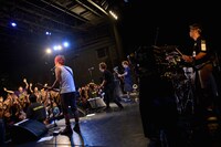 GOOD4NOTHING（撮影：半田安政[Showcase]）