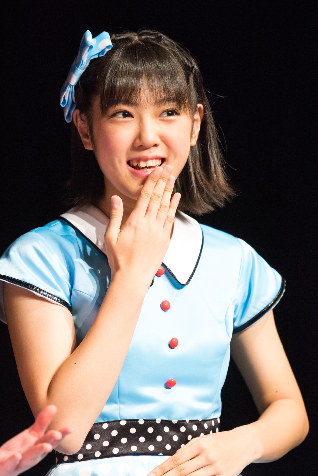 小関舞