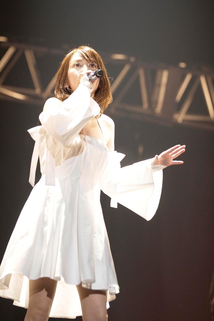 藍井エイル