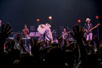 Chara「"Junior Sweet" Intimate interlude tour」ツアーファイナルの様子。（Photo by HAJIME KAMIIISAKA）