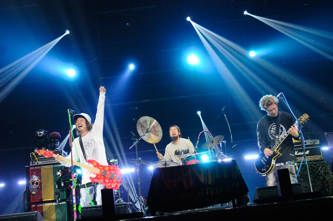 WANIMA（Photo by Yuji Honda）