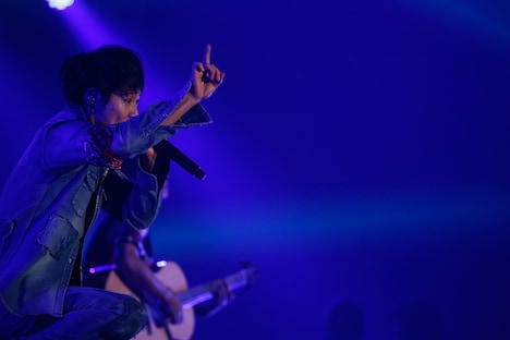 TAKUYA∞（Vo / UVERworld）（撮影：山内洋枝）