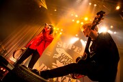 左から渋谷龍太（Vo）、柳沢亮太（G）。（Photo by Junpei Hiyoshi）