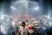 SUPER BEAVER「SUPER BEAVER『27』Release Tour 2016 ～27こぶ、ラクダ～」東京・Zepp DiverCity TOKYO公演の様子。（撮影：青木カズロー）