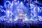 SUPER BEAVER「SUPER BEAVER『27』Release Tour 2016 ～27こぶ、ラクダ～」東京・Zepp DiverCity TOKYO公演の様子。（撮影：青木カズロー）