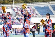 チアダンスを披露するCUBERS。(撮影:牛島康介)