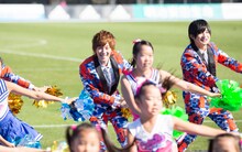 チアダンスを披露するCUBERS。（撮影：牛島康介）