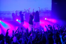 Maison book girl「Solitude HOTEL 2F」の様子。（撮影：齋藤明）