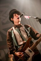 梅津拓也（B / 忘れらんねえよ）（Photo By Viola Kam ［V'z Twinkle Photography］&市村岬）