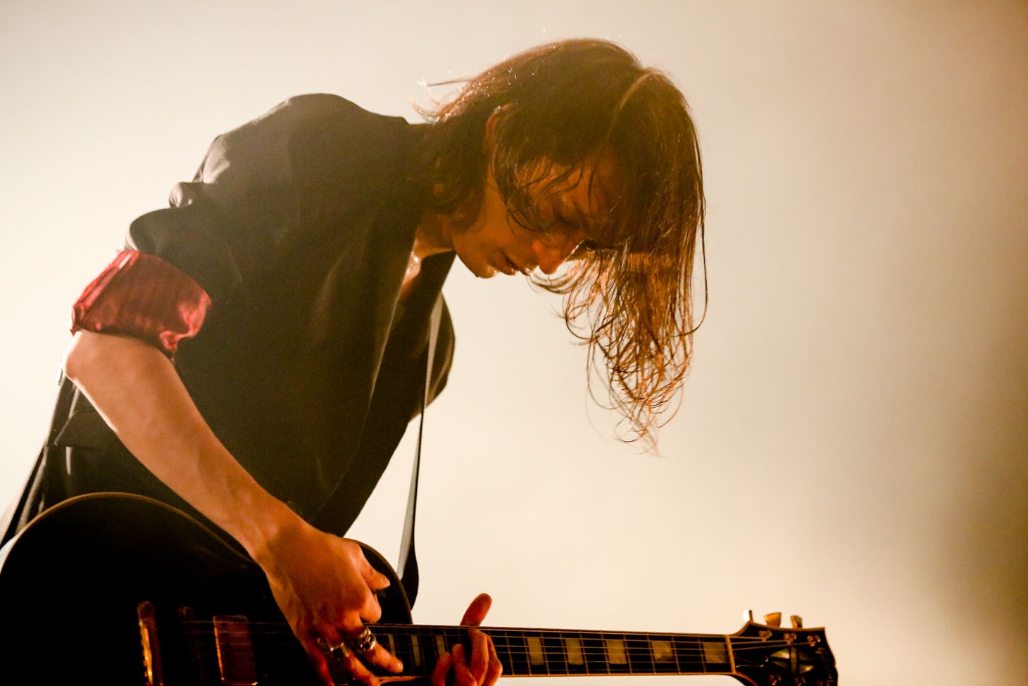 鈴木重伸（G / THE ORAL CIGARETTES）（Photo by Viola Kam ［V'z Twinkle Photography］）