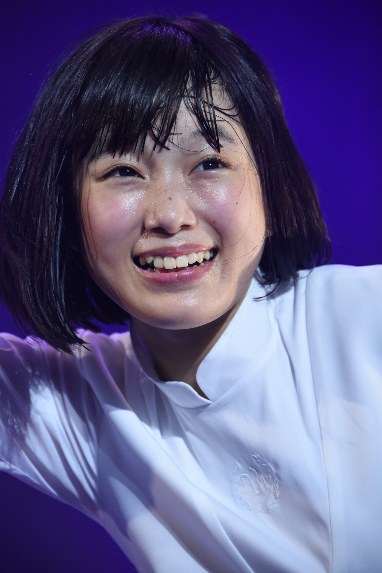 石野理子