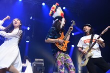 アイドルネッサンス「お台場で迸（ほとばし）るネッサンス!!」の様子。