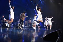 アイドルネッサンス「お台場で迸（ほとばし）るネッサンス!!」の様子。