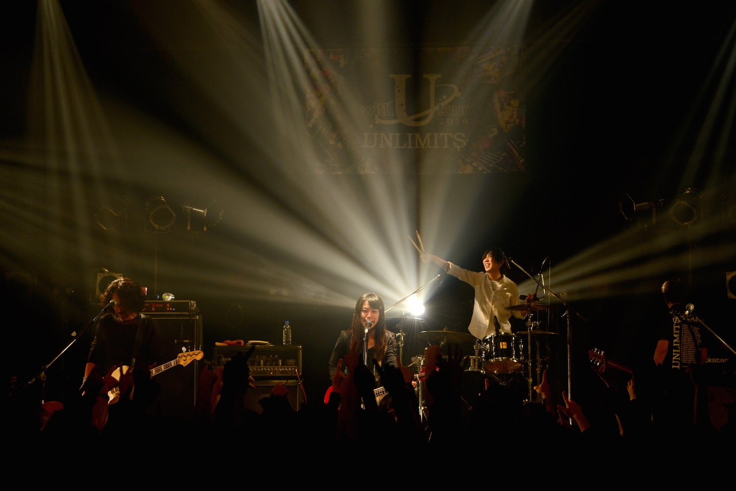 UNLIMITS「"with「U」tour 2016"」東京・TSUTAYA O-WEST公演の様子。（撮影：半田安政[Showcase]）