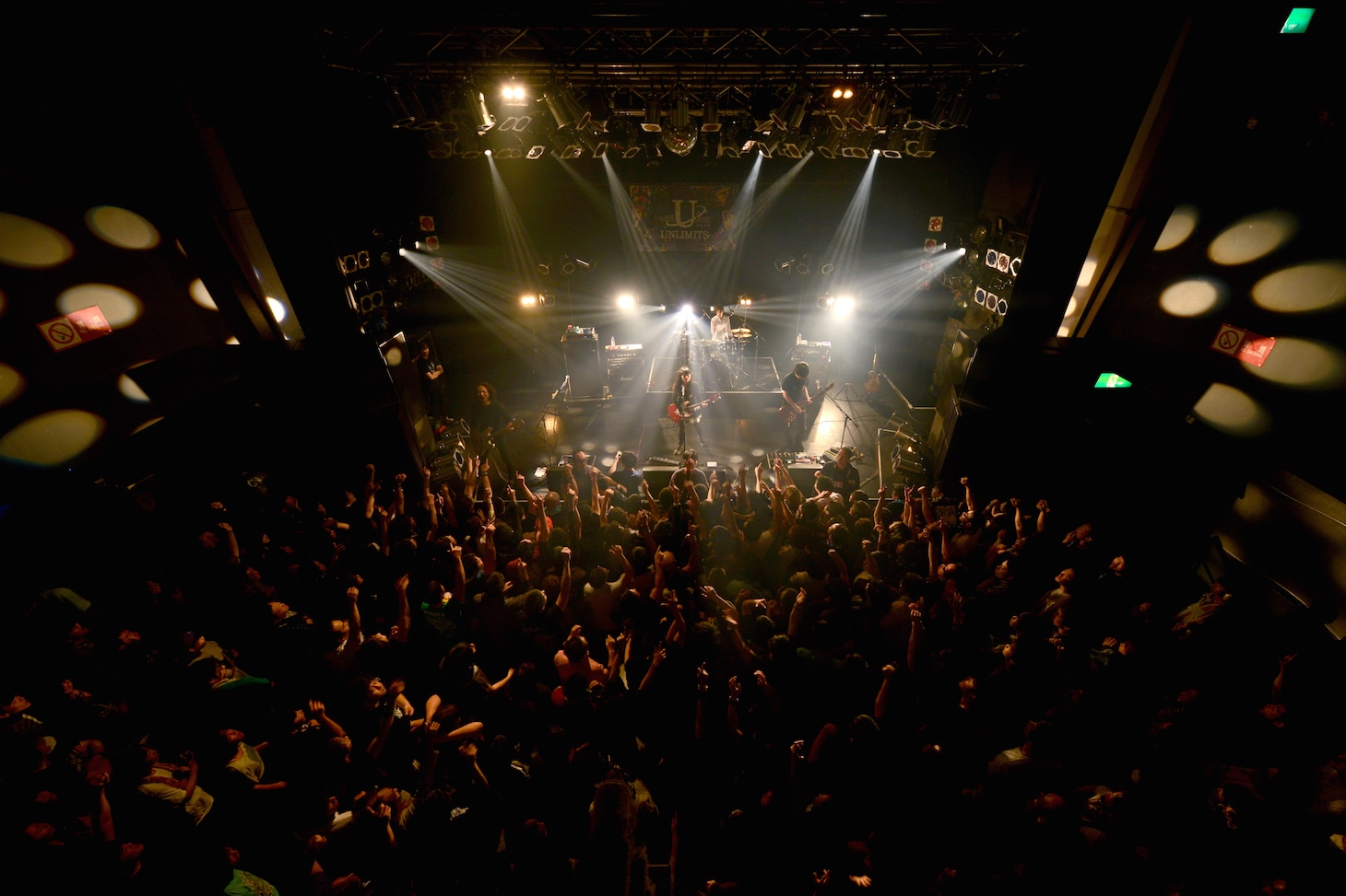 UNLIMITS「"with「U」tour 2016"」東京・TSUTAYA O-WEST公演の様子。（撮影：半田安政[Showcase]）