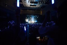 鈴村健一の香港公演の様子。（写真提供：ランティス）