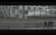 「CROSSOVER beats」MVのワンシーン。