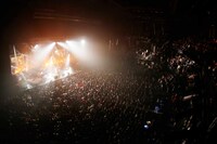 [nZk]004ライブの様子。（写真提供：SME Records）