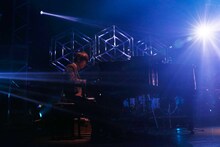 澤野弘之（写真提供：SME Records）