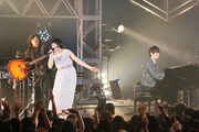 [nZk]004ライブ、mizuki登場時の様子。（写真提供：SME Records）