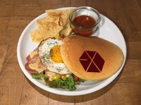 EXO サルサパンケーキ（TOWER RECORDS CAFE 梅田NU茶屋町店）
