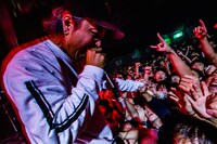 SHADOWS（Photo by Takashi "TAKA" Konuma）