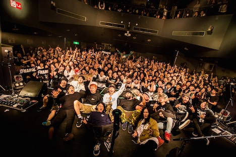 SHADOWS「SHADOWS JAPAN TOUR 2016 EXTRA SHOWCASE」の様子。（Photo by Takashi "TAKA" Konuma）