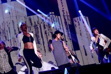 赤西仁「JIN AKANISHI LIVE TOUR 2016 ～Audio Fashion Special～ in MAKUHARI」の様子。（Photo by Teppei Kishida）