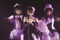 AKB48「AKB48劇場10周年 記念祭＆記念公演」のワンシーン。