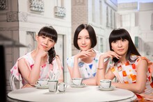 「Ora2×Perfume All Day くちもとBeauty」編を撮影中のPerfume。