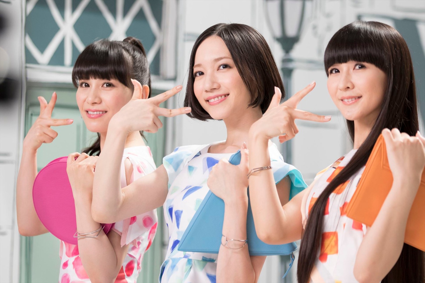 「Ora2×Perfume All Day くちもとBeauty」編を撮影中のPerfume。