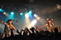 LADYBABY「デビュー直前！お客様感謝DAY!」東京・恵比寿club aim公演の様子。