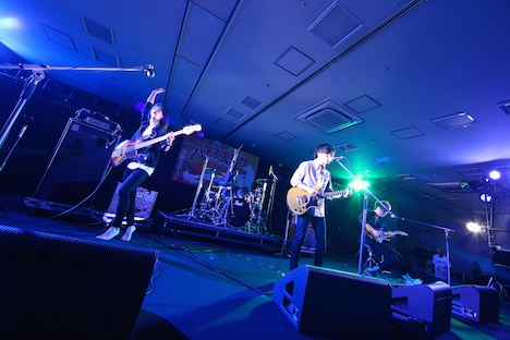 Halo at 四畳半（撮影：白石達也）