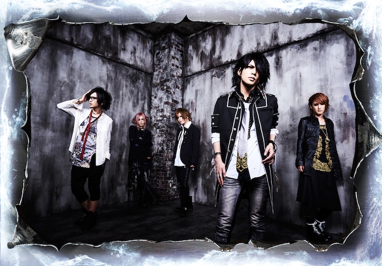 Vistlip冬バラード Snowman リリース Mvでは智が悲しい恋 音楽ナタリー Vistlip冬バラード Snowman リリース Mvでは智が悲しい恋 音楽ナタリー
