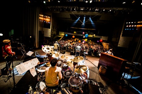 BEGIN「SPACE SHOWER TV × J:COM BEGIN Precious Live」の様子。（撮影：浜野カズシ）