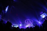 「Perfume 6th Tour 2016『COSMIC EXPLORER』Dome Edition」福岡・福岡ヤフオク!ドーム公演の様子。（撮影：ハラエリ）