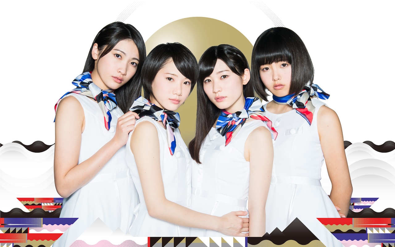 ミライスカート。左から2番目が林奈緒美。