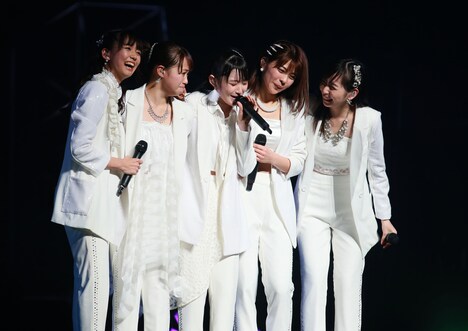 「Juice=Juice LIVE MISSION FINAL at 日本武道館」の様子。（提供：アップフロントグループ）