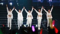 「Juice=Juice LIVE MISSION FINAL at 日本武道館」の様子。（提供：アップフロントグループ）