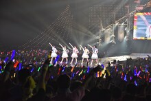 チームしゃちほこ「TEAM SYACHIHOKO THE LIVE ROAD to 笠寺 colors at 横浜アリーナ」神奈川・横浜アリーナ公演の様子。