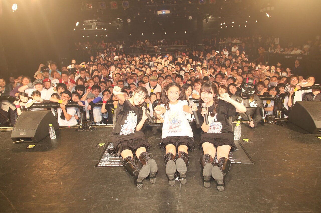 「ラストライブw」でデスラビッツが“です。ラビッツ”に改名